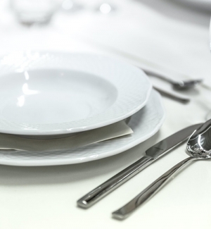 Tableware (Plates, Cutlery, Glasses, Serving Bowls)